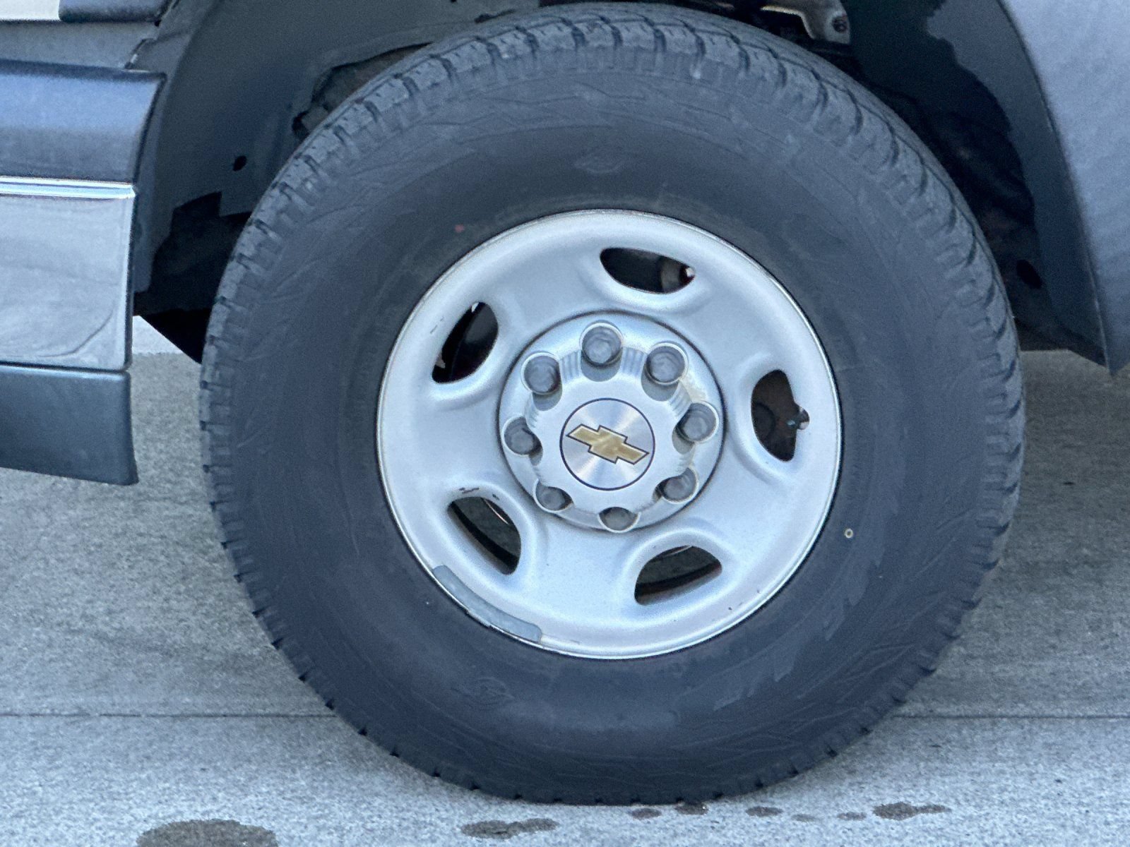 Used 2003 Chevrolet Silverado 2500 W/T RWD image 19