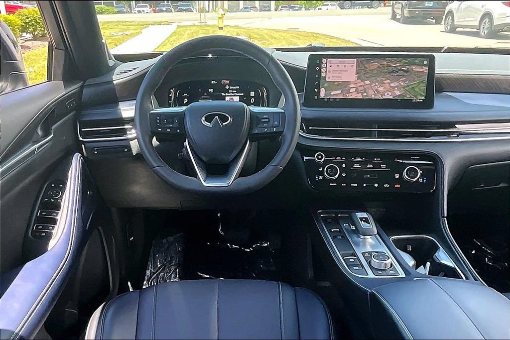 Certified 2026 INFINITI QX60 Sport w/ Dark Cargo Package AWD/4WD image 17