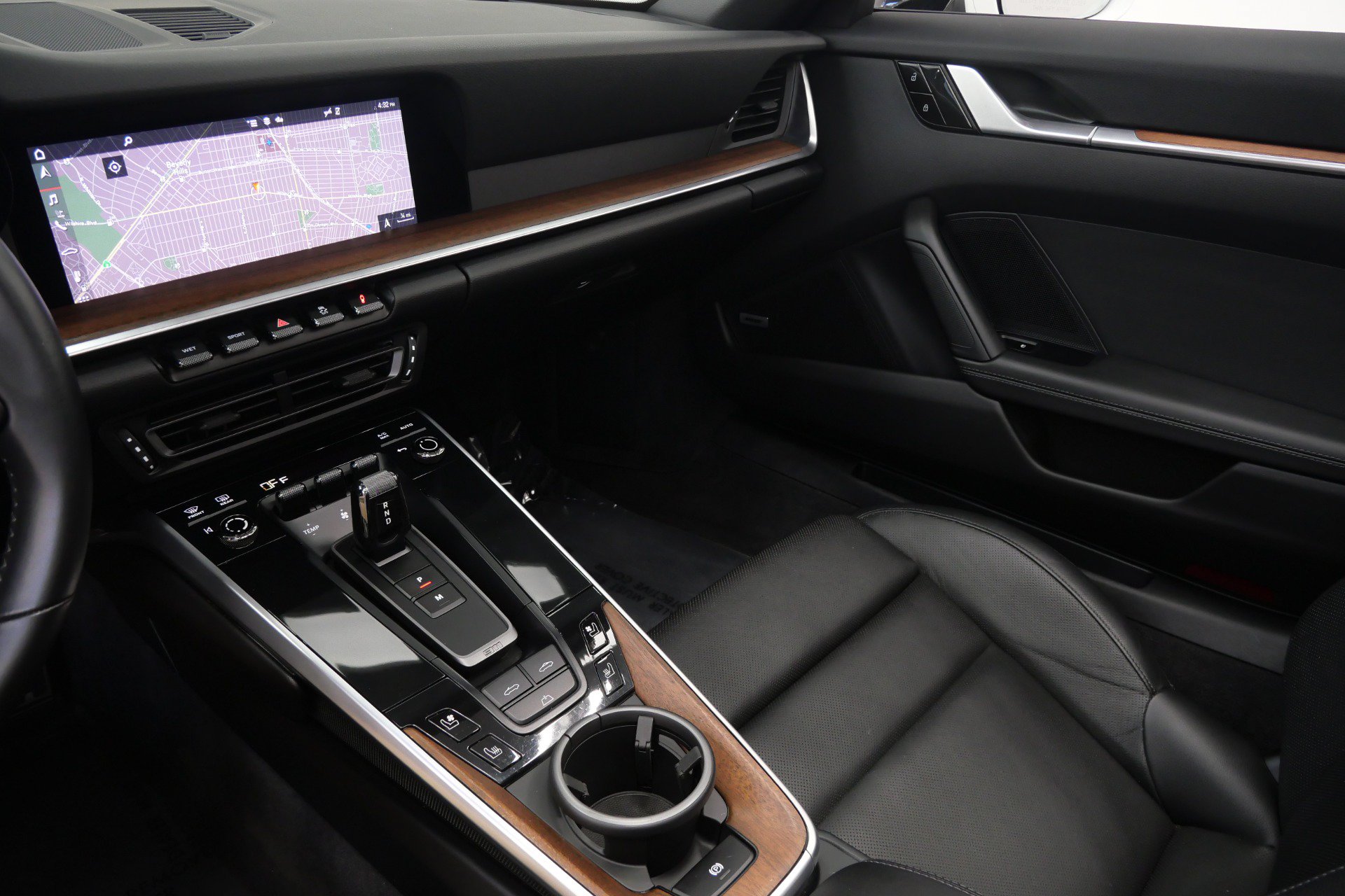 Used 2020 Porsche 911 Carrera image 28