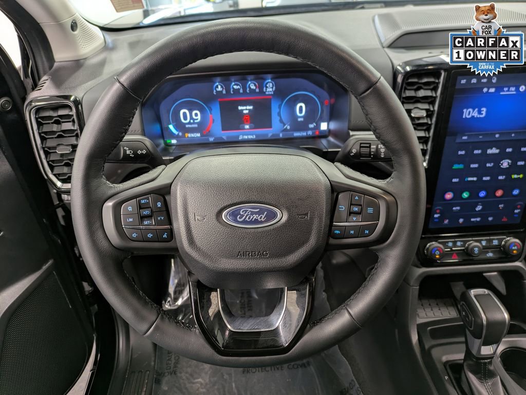 Used 2025 Ford Ranger Lariat w/ Black Appearance Package AWD/4WD image 21