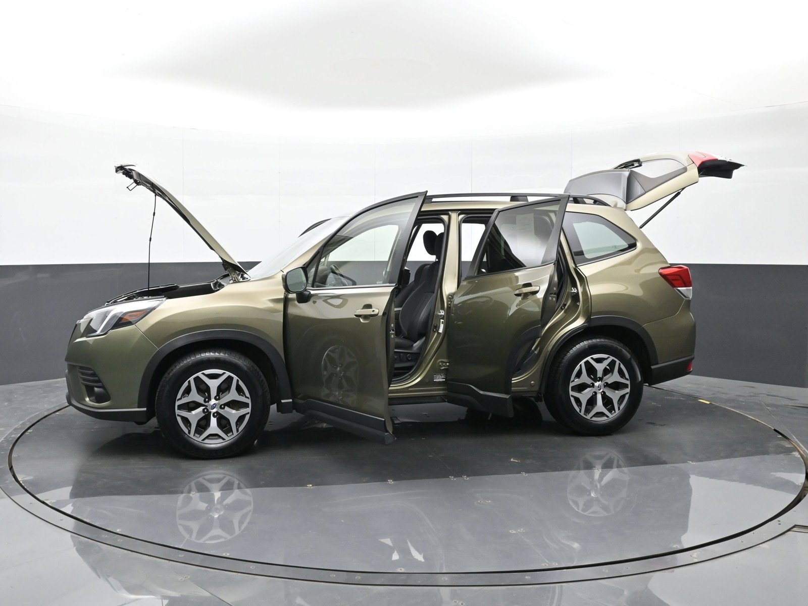 Used 2024 Subaru Forester Premium AWD/4WD image 50