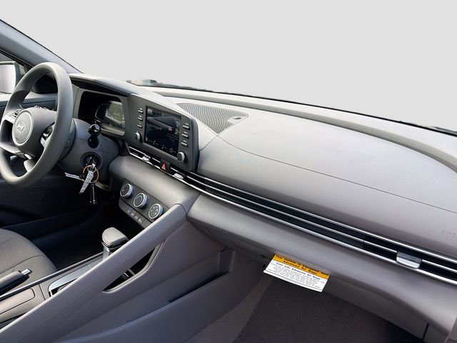 New 2026 Hyundai Elantra SE image 28