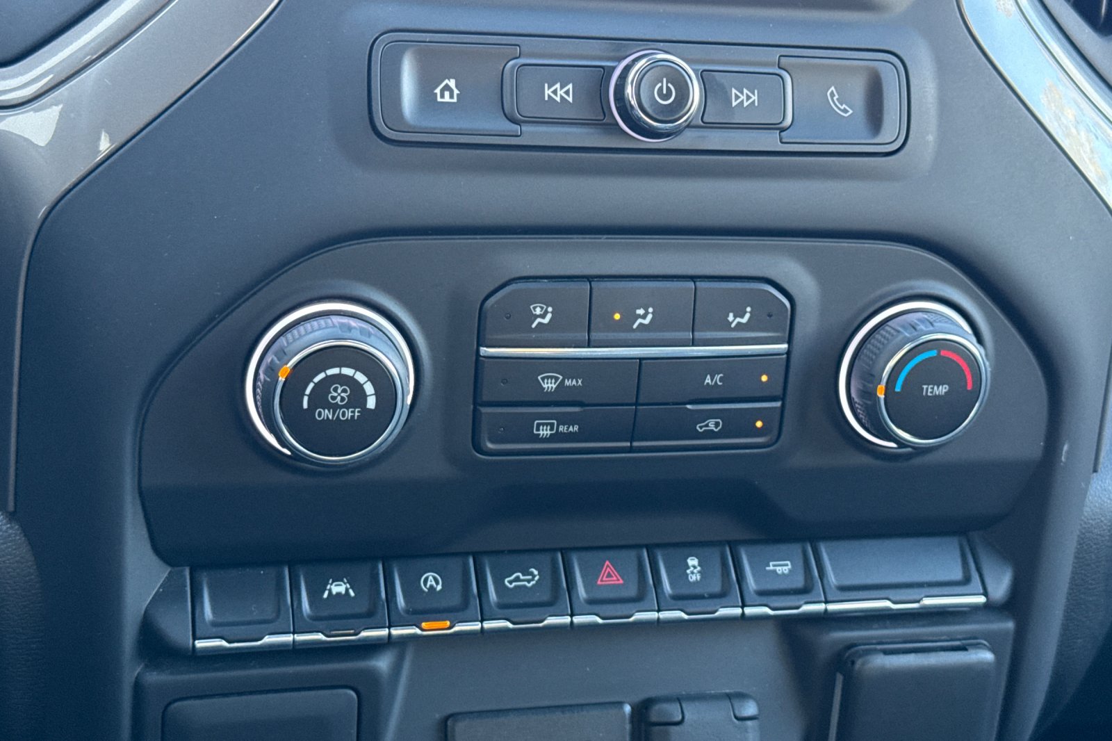 Used 2022 Chevrolet Silverado 1500 Custom RWD image 16