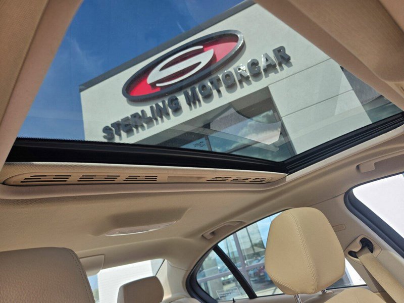 Used 2014 BMW 320i xDrive Sedan image 13