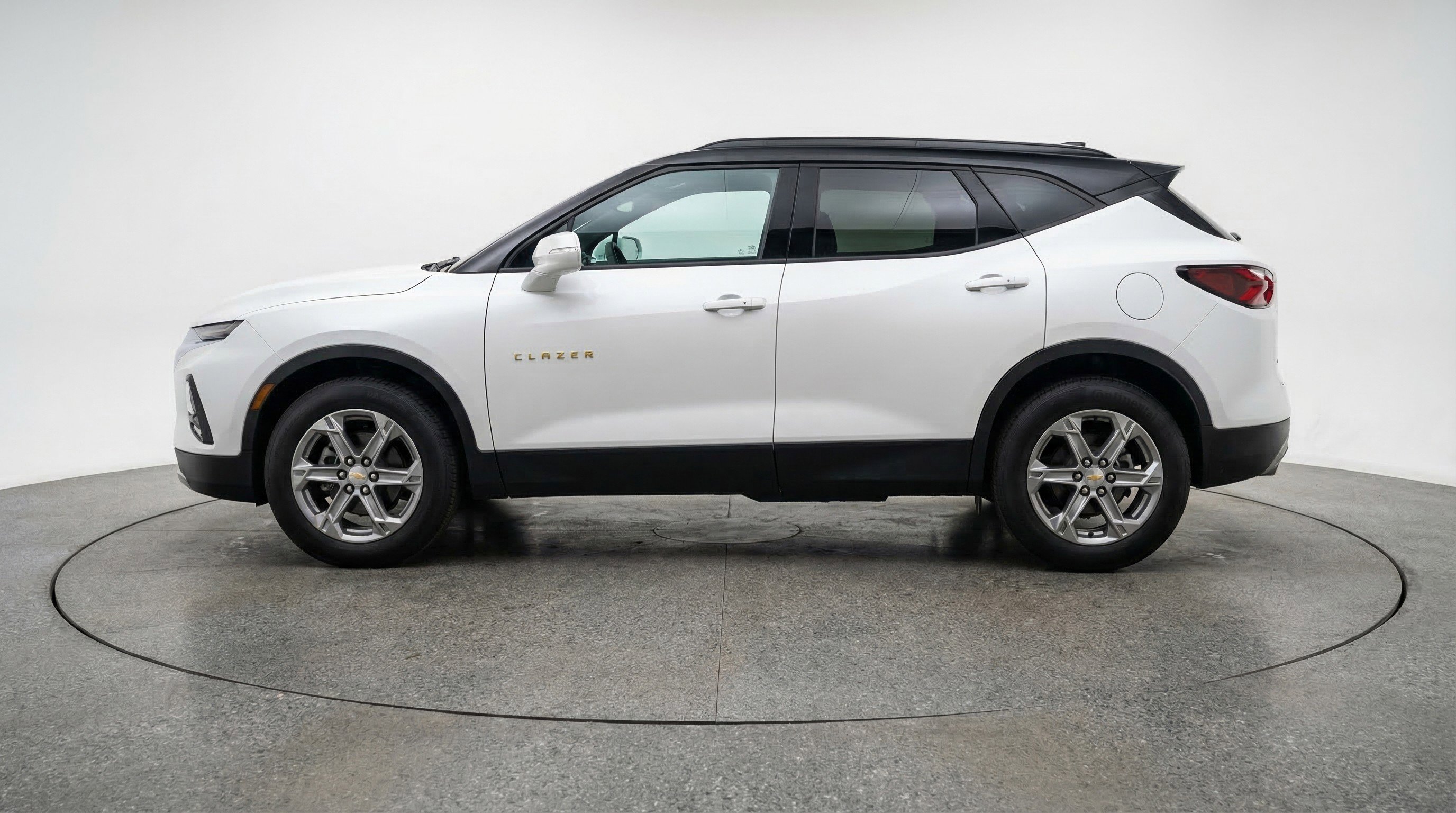 Used 2025 Chevrolet Blazer LT image 5