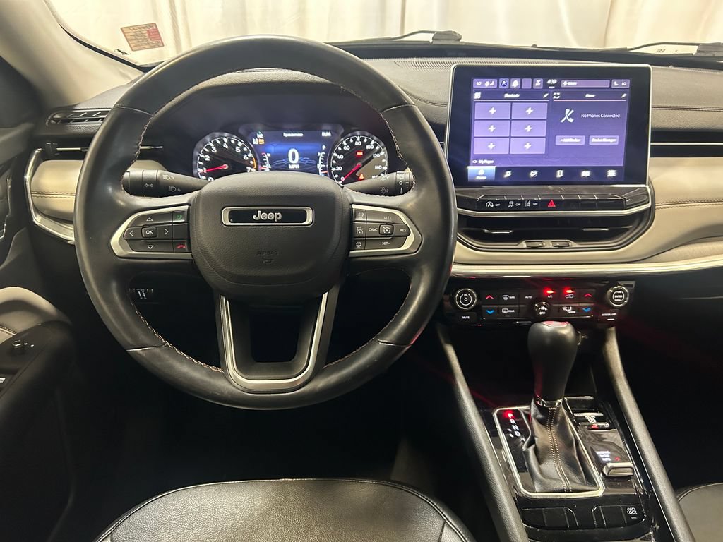 Used 2022 Jeep Compass Limited AWD/4WD image 3