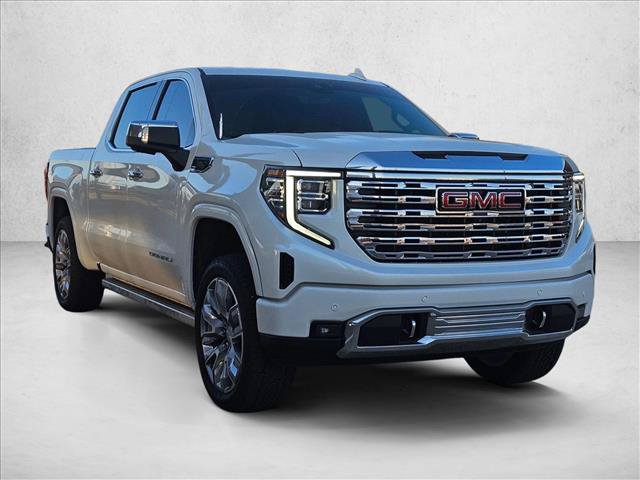 Used 2022 GMC Sierra 1500 Denali w/ Denali Reserve Package AWD/4WD image 3