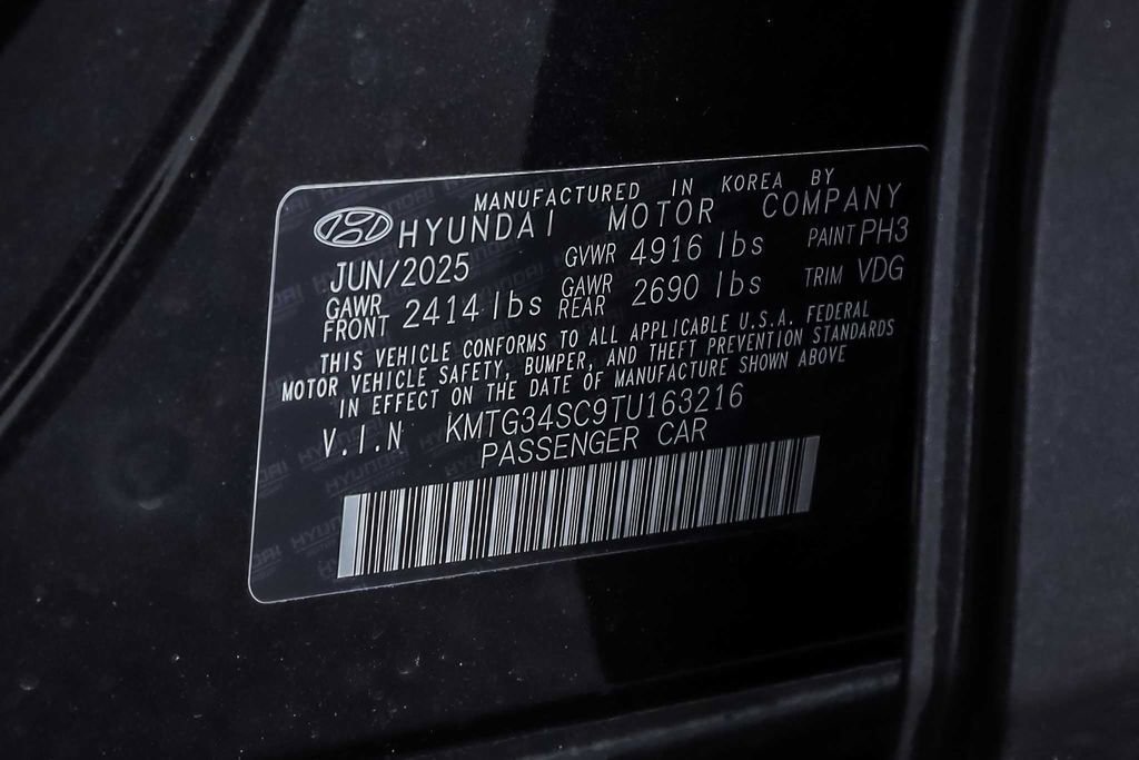 New 2026 Genesis G70 2.5T Prestige image 14