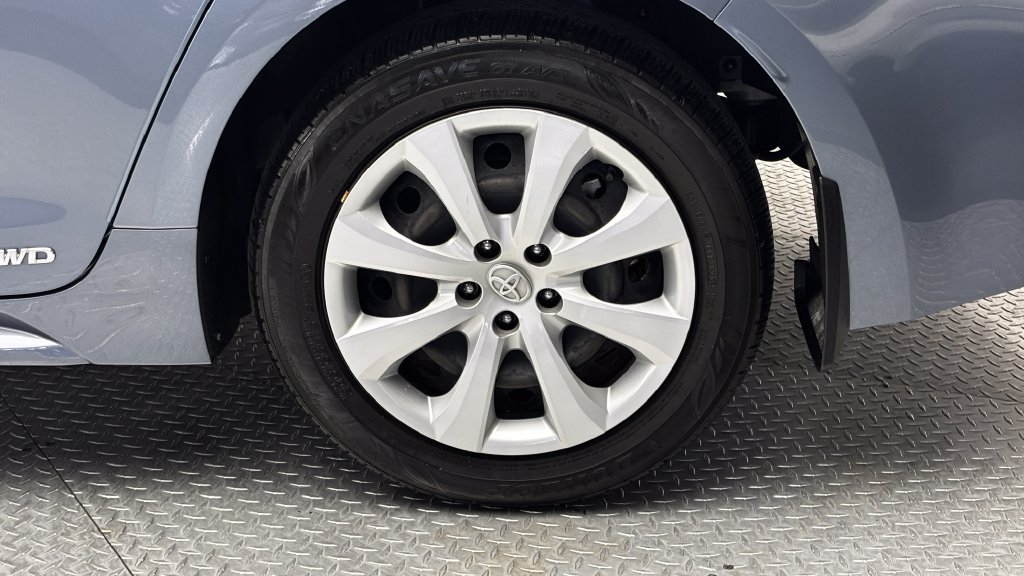Certified 2024 Toyota Corolla LE AWD/4WD image 7
