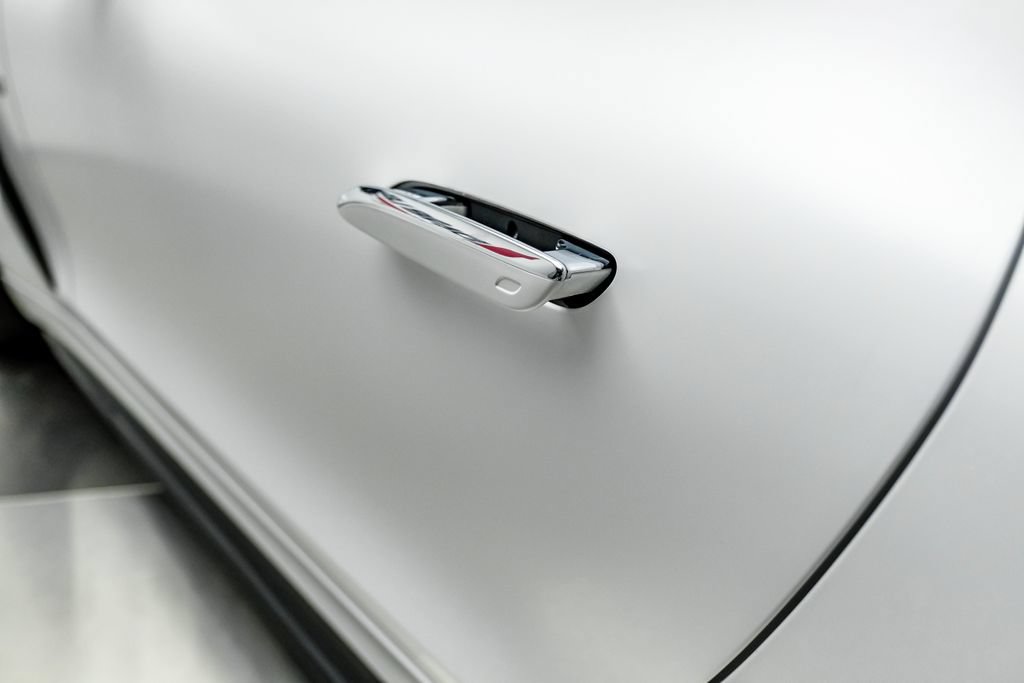 Used 2025 Mercedes-Benz AMG GT 63 image 31