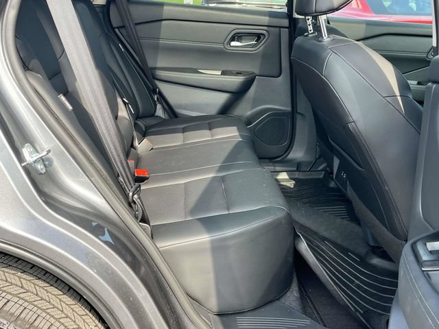 Used 2026 Nissan Rogue Dark Armor FWD image 23