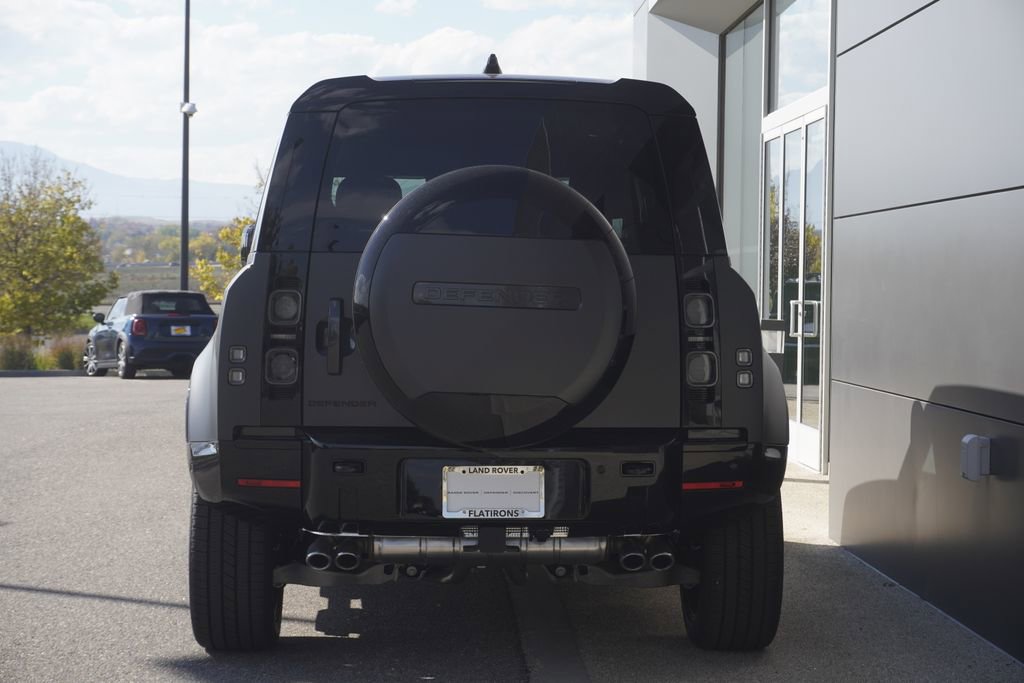 New 2025 Land Rover Defender 110 V8 image 6