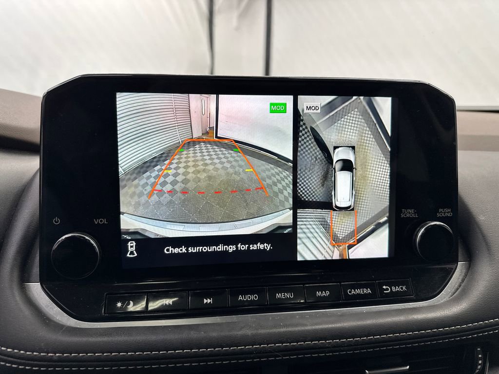 Used 2021 Nissan Rogue Platinum image 32