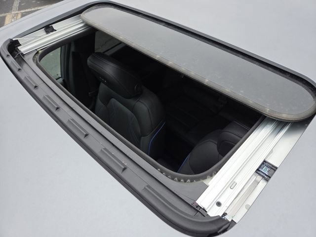 New 2026 Buick Envista Sport Touring w/ Convenience I Package FWD image 3