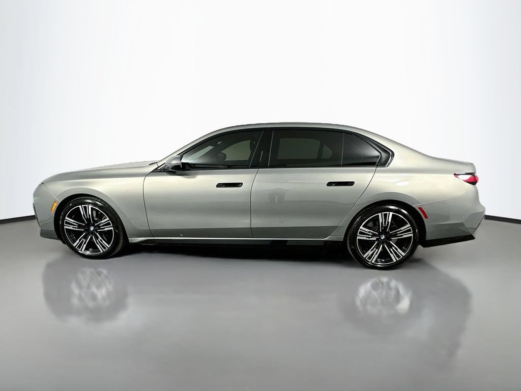 Certified 2025 BMW 740i w/ Premium Package RWD image 8