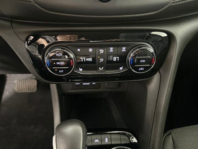 Used 2021 Buick Encore GX Select image 23