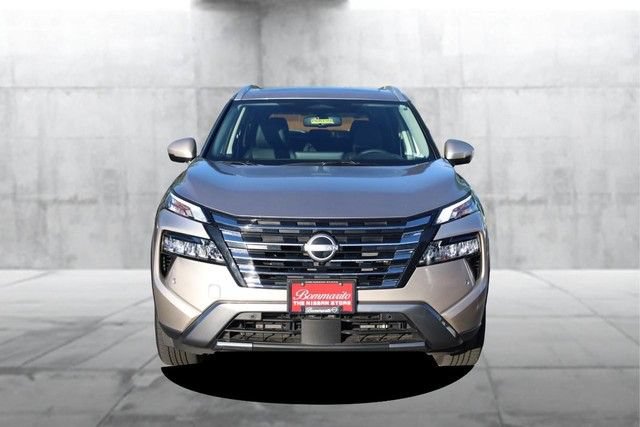 Certified 2025 Nissan Rogue SL w/ Tech Package AWD/4WD image 4