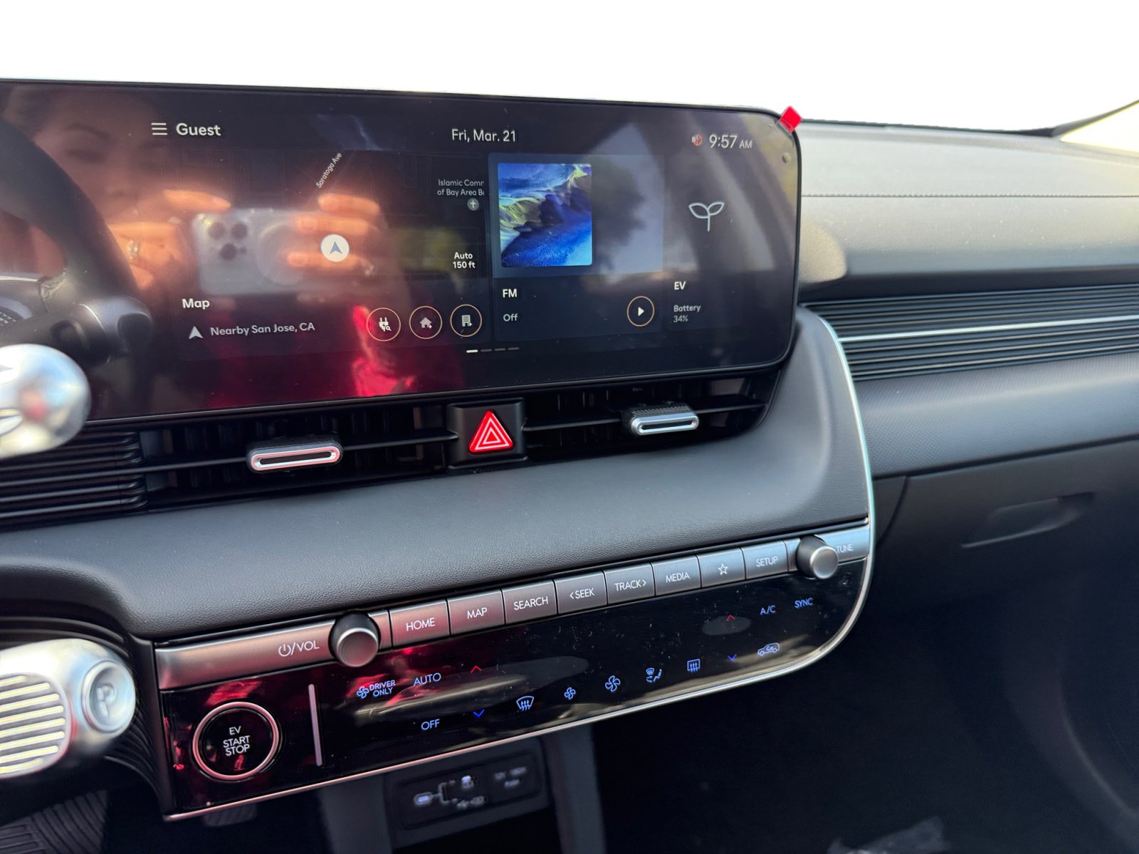 New 2025 Hyundai Ioniq 5 SE image 12