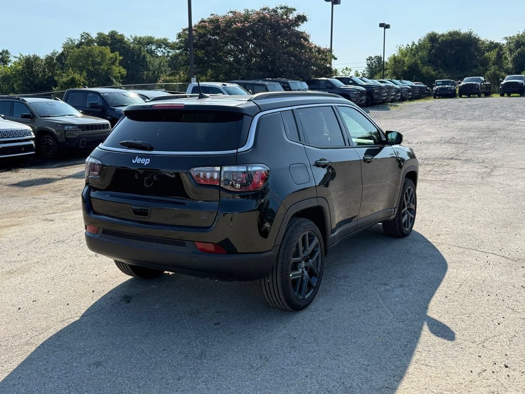 New 2026 Jeep Compass Latitude AWD/4WD image 6