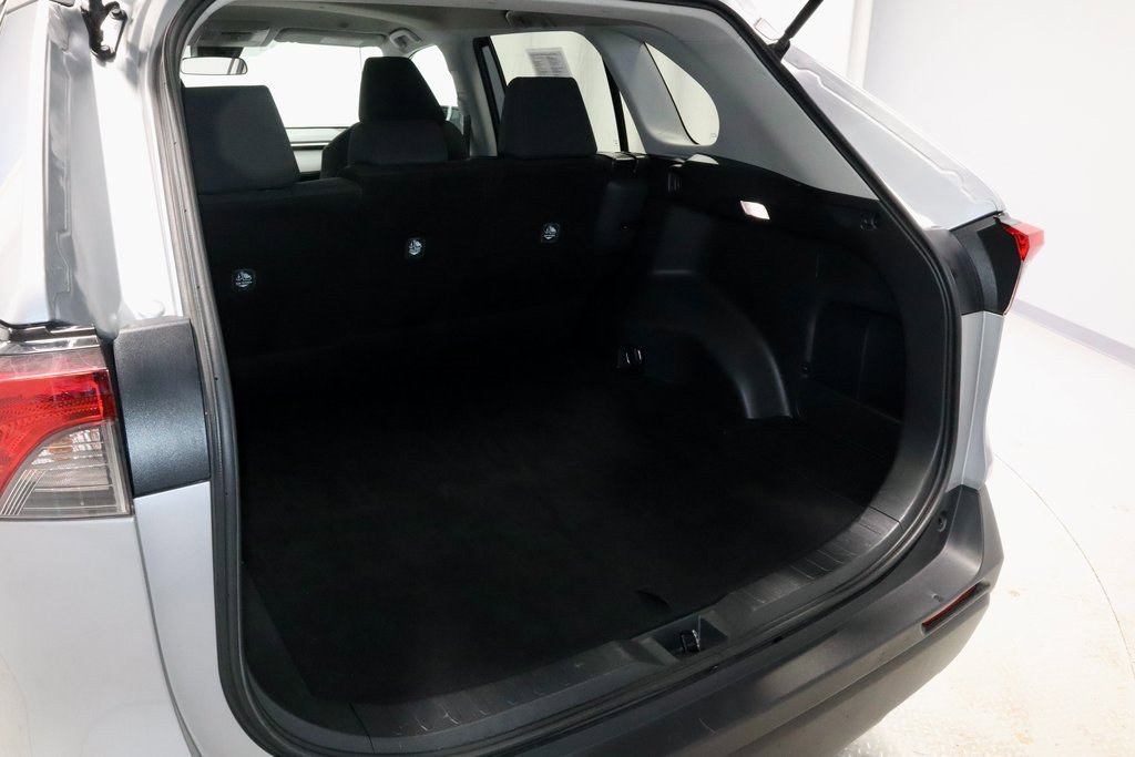 Used 2024 Toyota RAV4 LE image 12