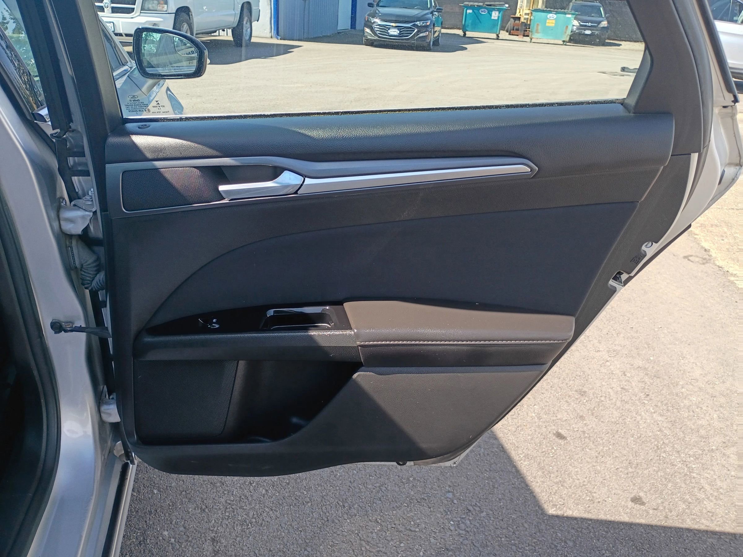 Used 2014 Ford Fusion SE image 18