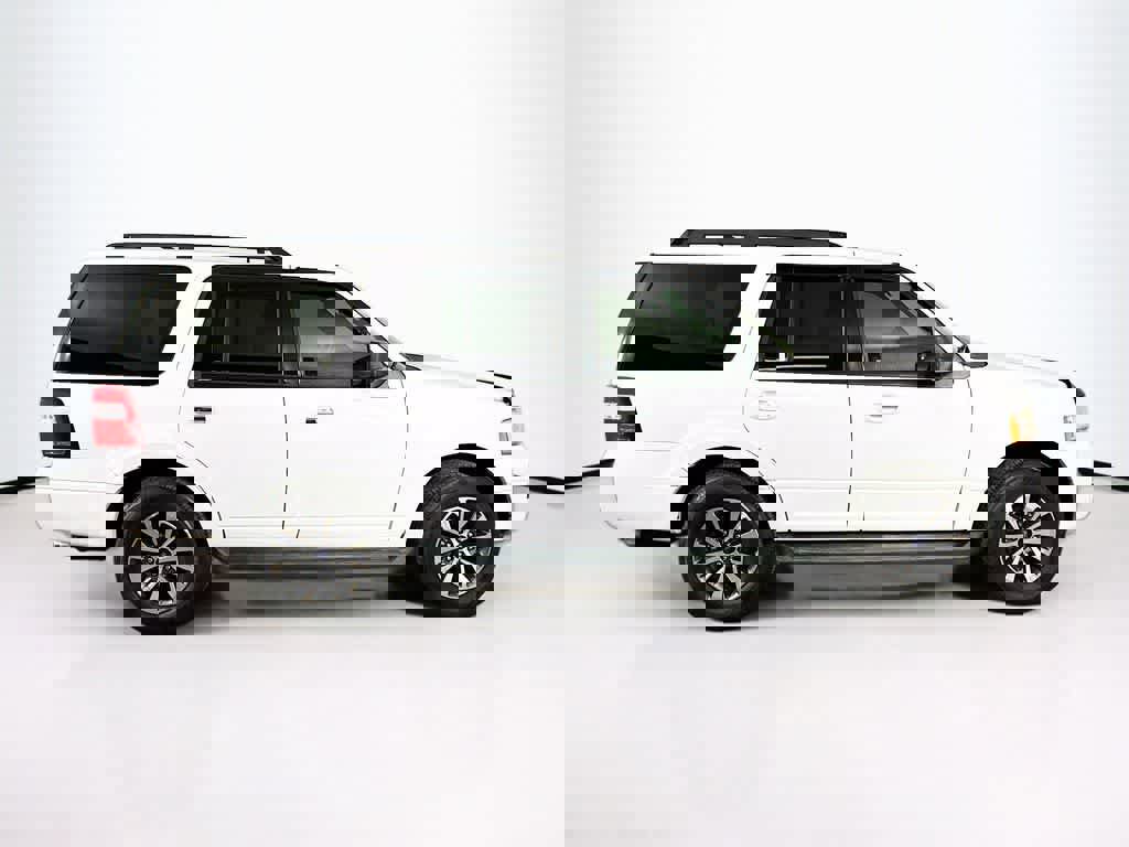 Used 2017 Ford Expedition XLT image 26