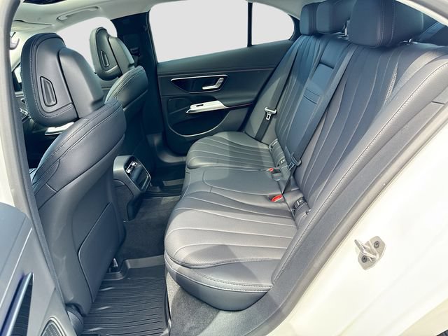 Used 2025 Mercedes-Benz E 450 4MATIC Sedan image 25