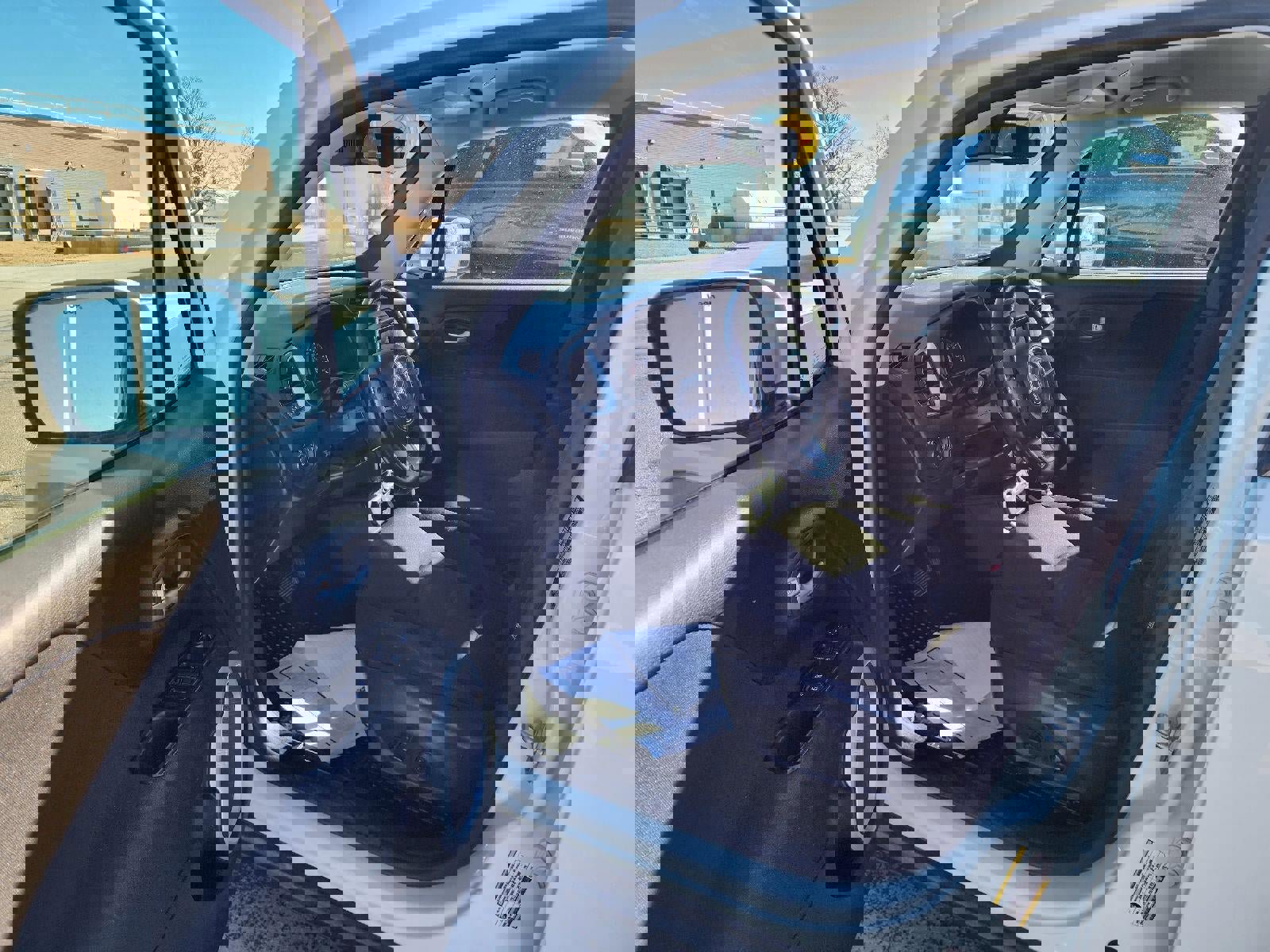 Used 2020 Jeep Renegade Latitude w/ Cold Weather Group image 7