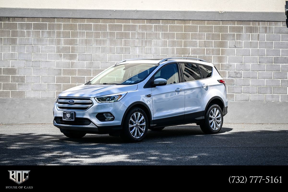 Used 2017 Ford Escape Titanium AWD/4WD image 1