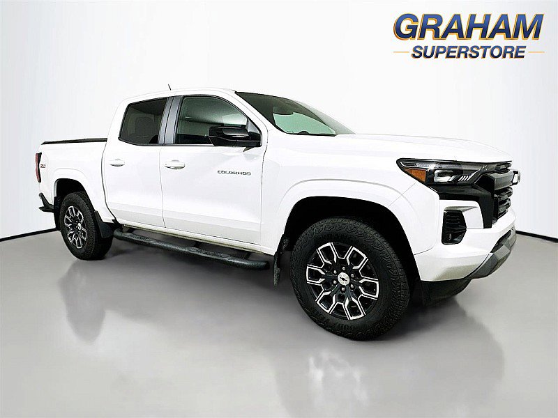 Used 2023 Chevrolet Colorado Z71 w/ Z71 Convenience Package 2
