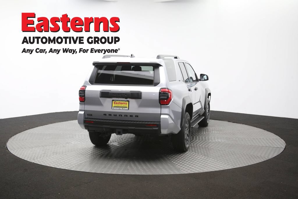 Used 2025 Toyota 4Runner SR5 AWD/4WD image 40