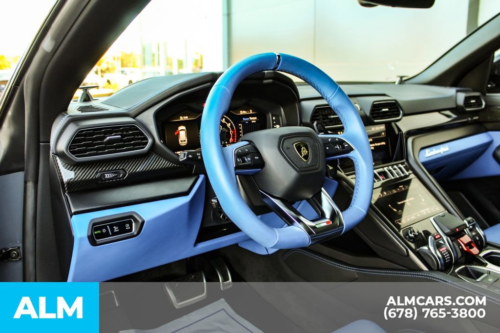 Used 2022 Lamborghini Urus image 32