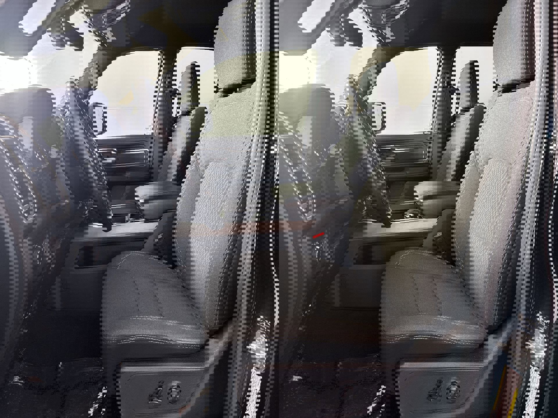 Used 2022 RAM 1500 Big Horn image 15