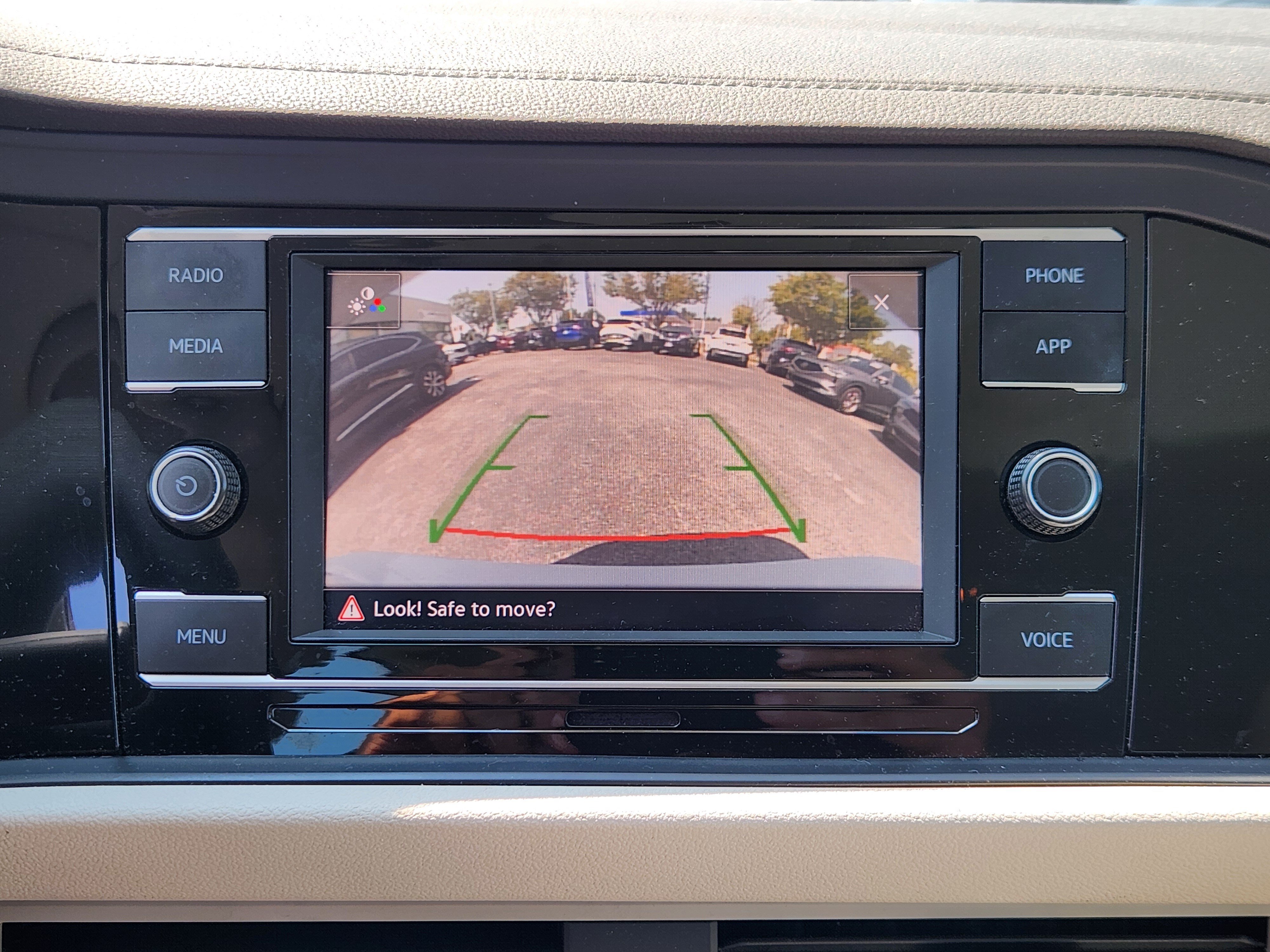 Used 2024 Volkswagen Jetta SE w/ Panoramic Sunroof Package FWD image 13