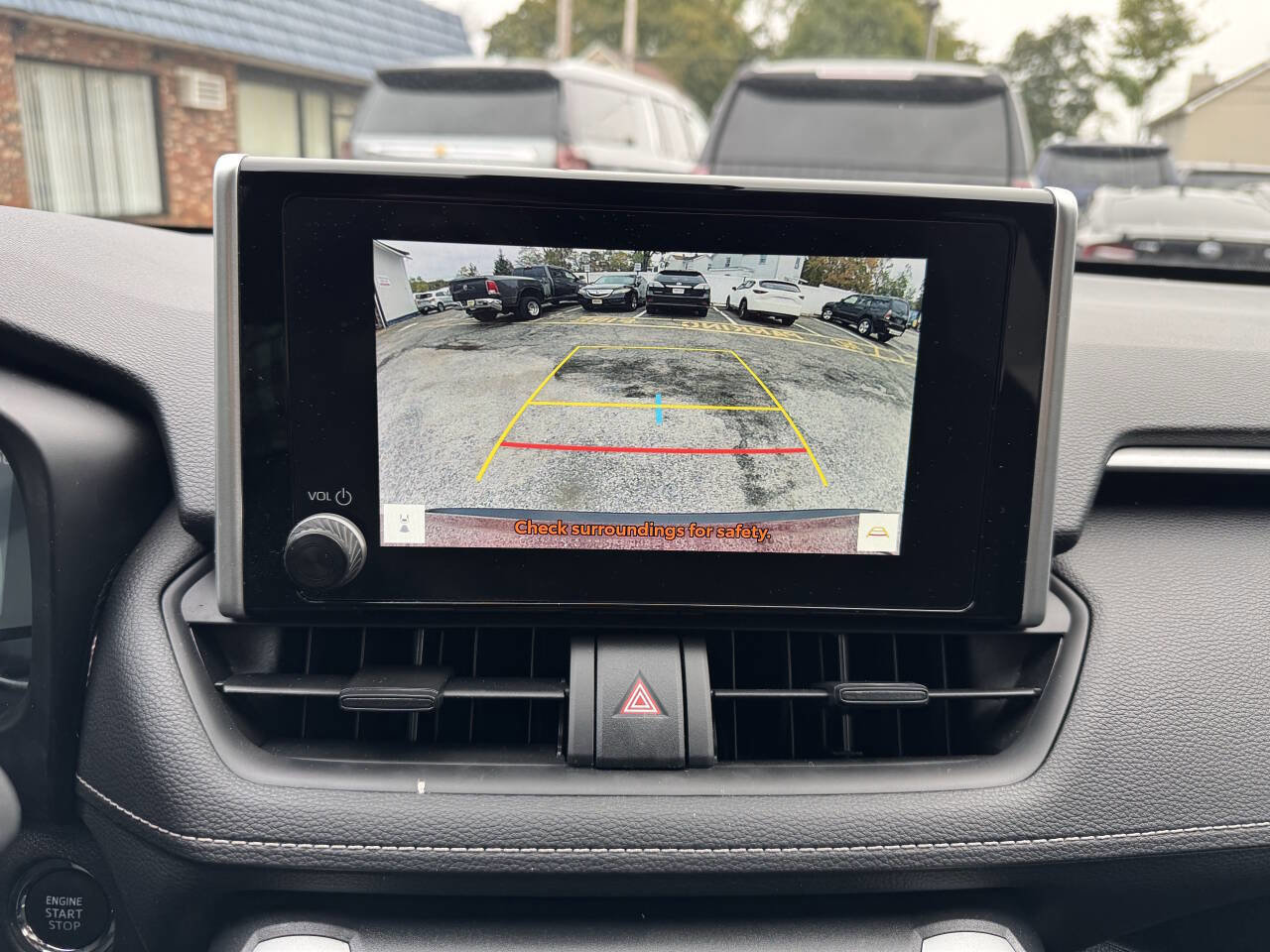 Used 2025 Toyota RAV4 XLE image 40