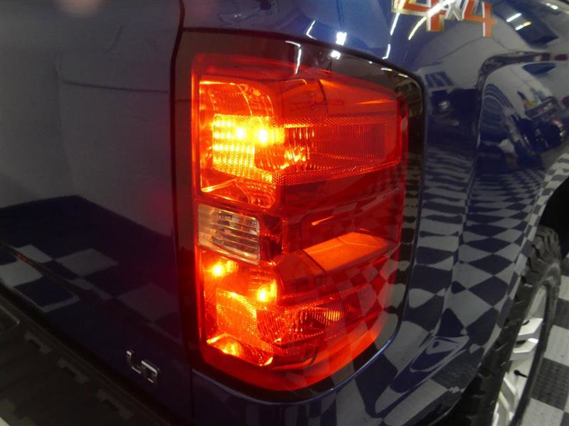 Used 2019 Chevrolet Silverado 1500 LT w/ All Star Edition AWD/4WD image 12