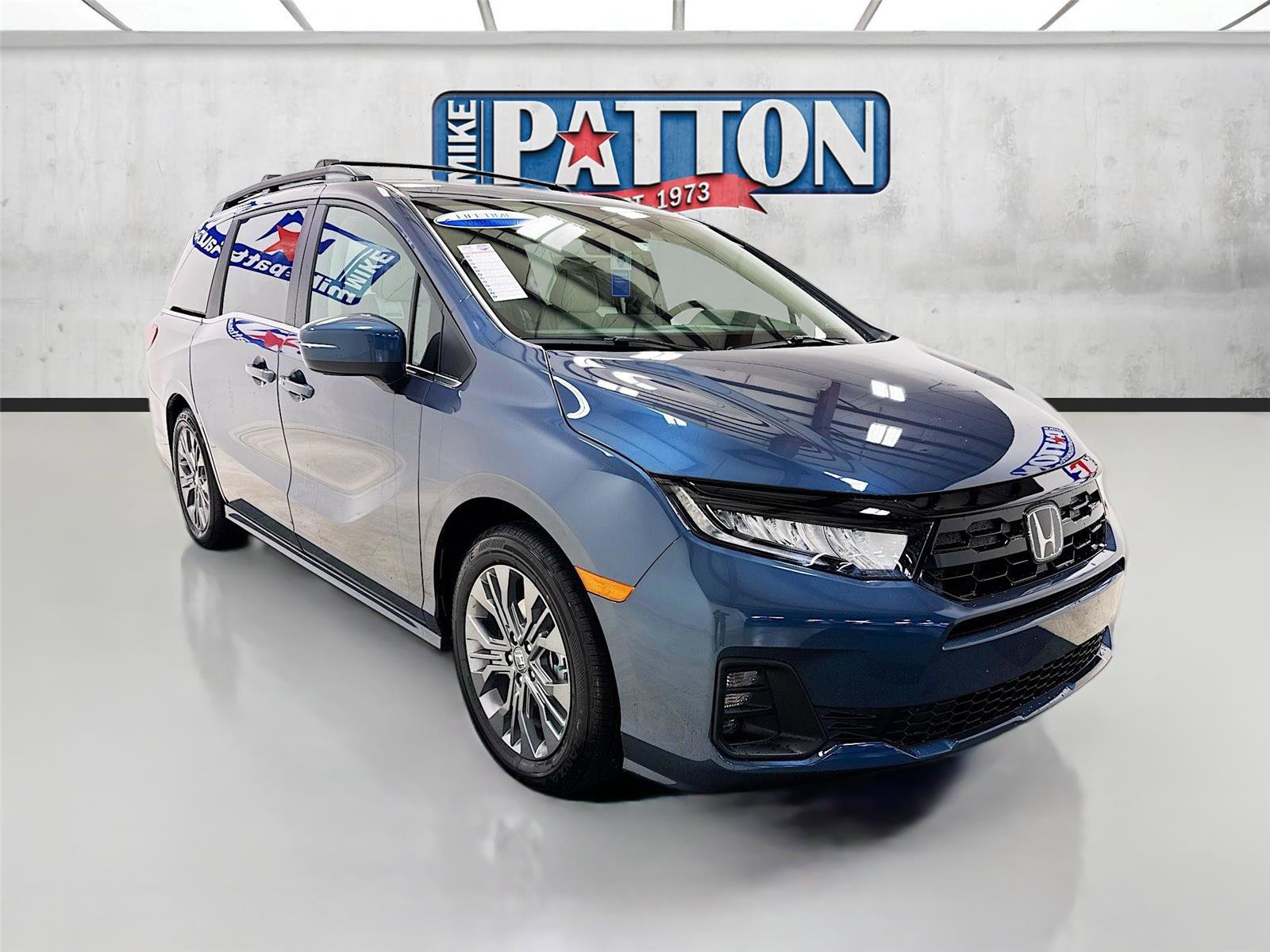 New 2026 Honda Odyssey Touring image 1