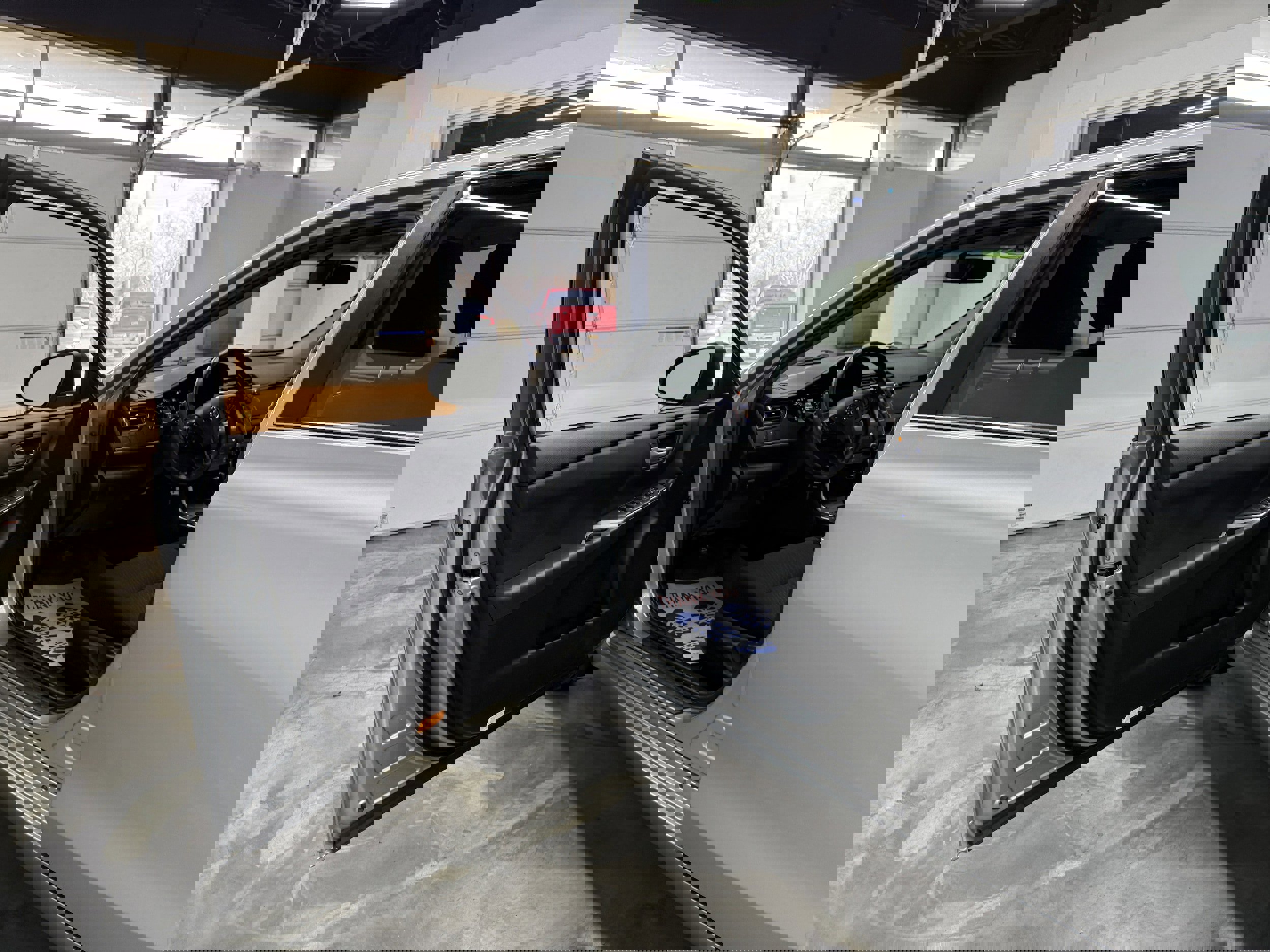 Used 2017 Toyota Camry LE image 9