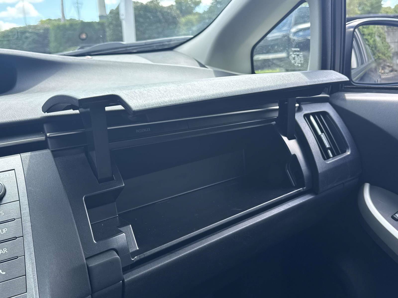 Used 2015 Toyota Prius Three FWD image 30