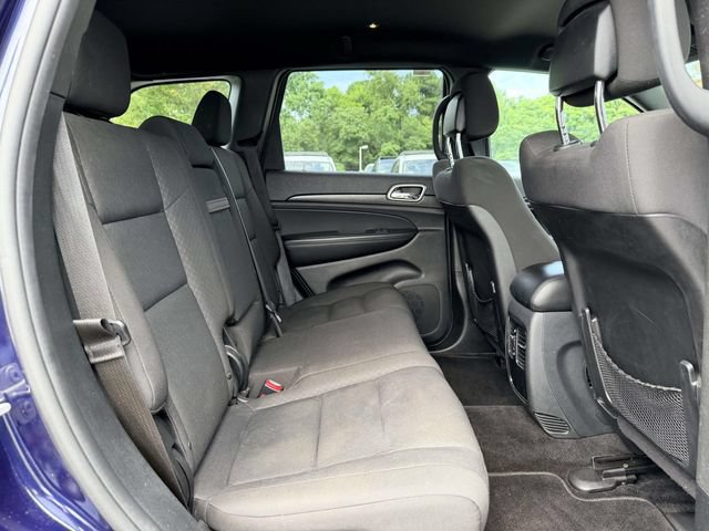 Used 2018 Jeep Grand Cherokee Laredo AWD/4WD image 11
