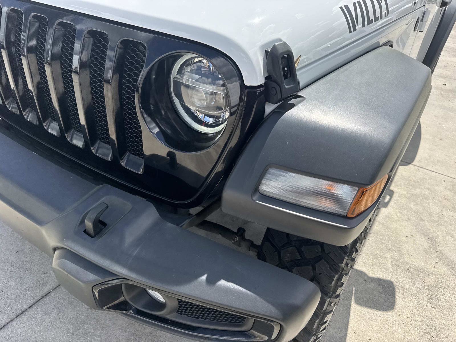Used 2022 Jeep Wrangler Willys image 9