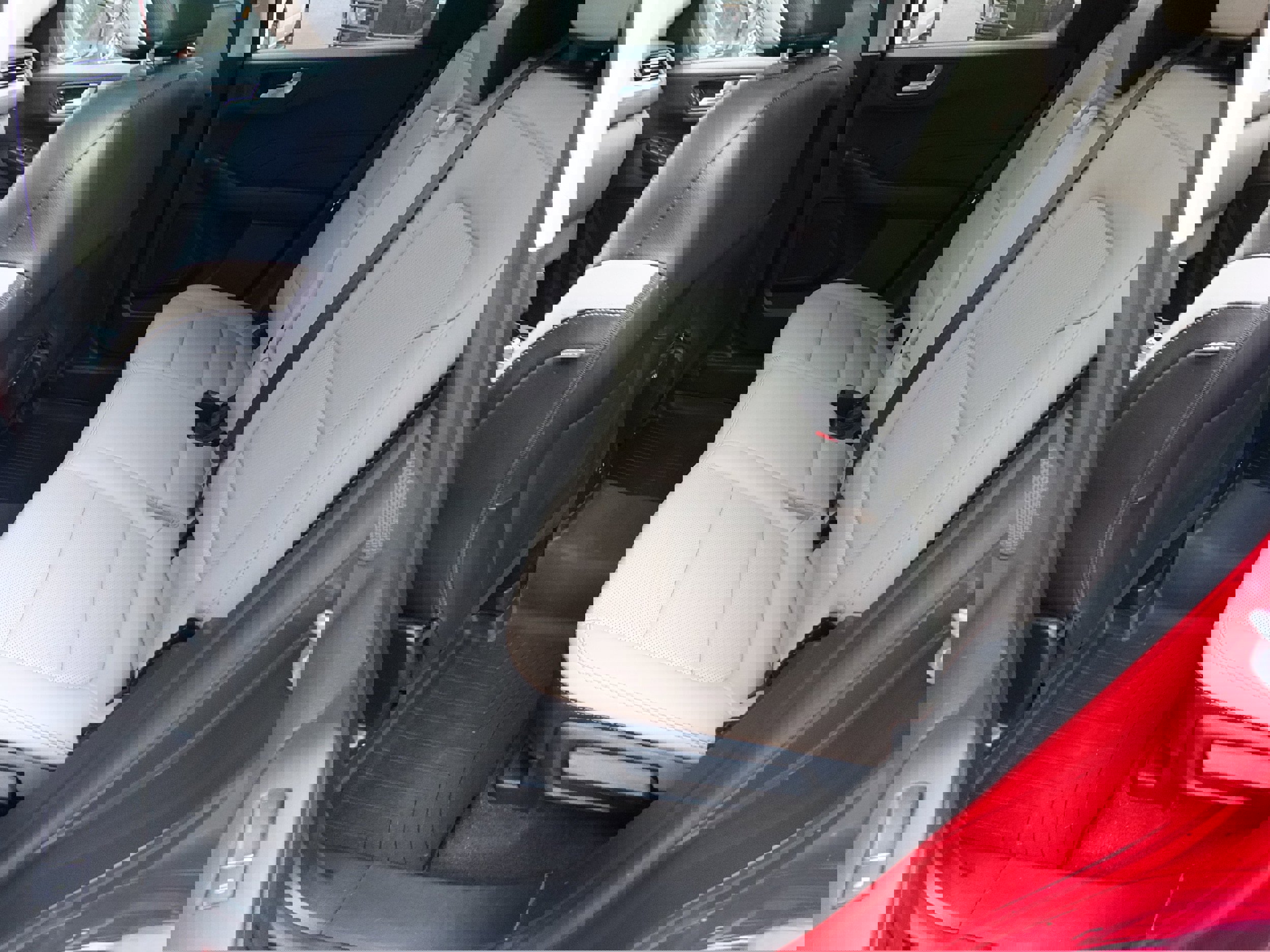 Used 2021 Ford Escape SEL w/ Technology Package image 13