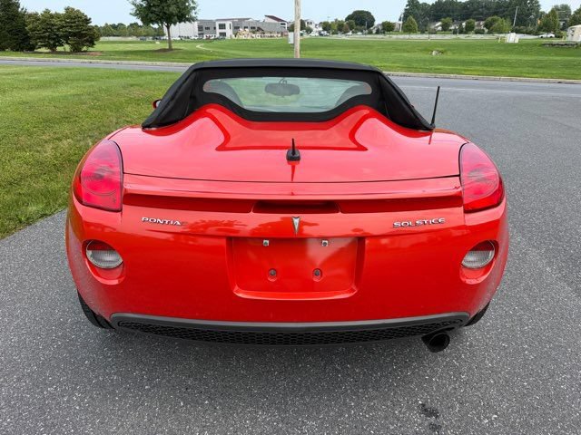 Used 2008 Pontiac Solstice Convertible w/ Premium Package RWD image 15
