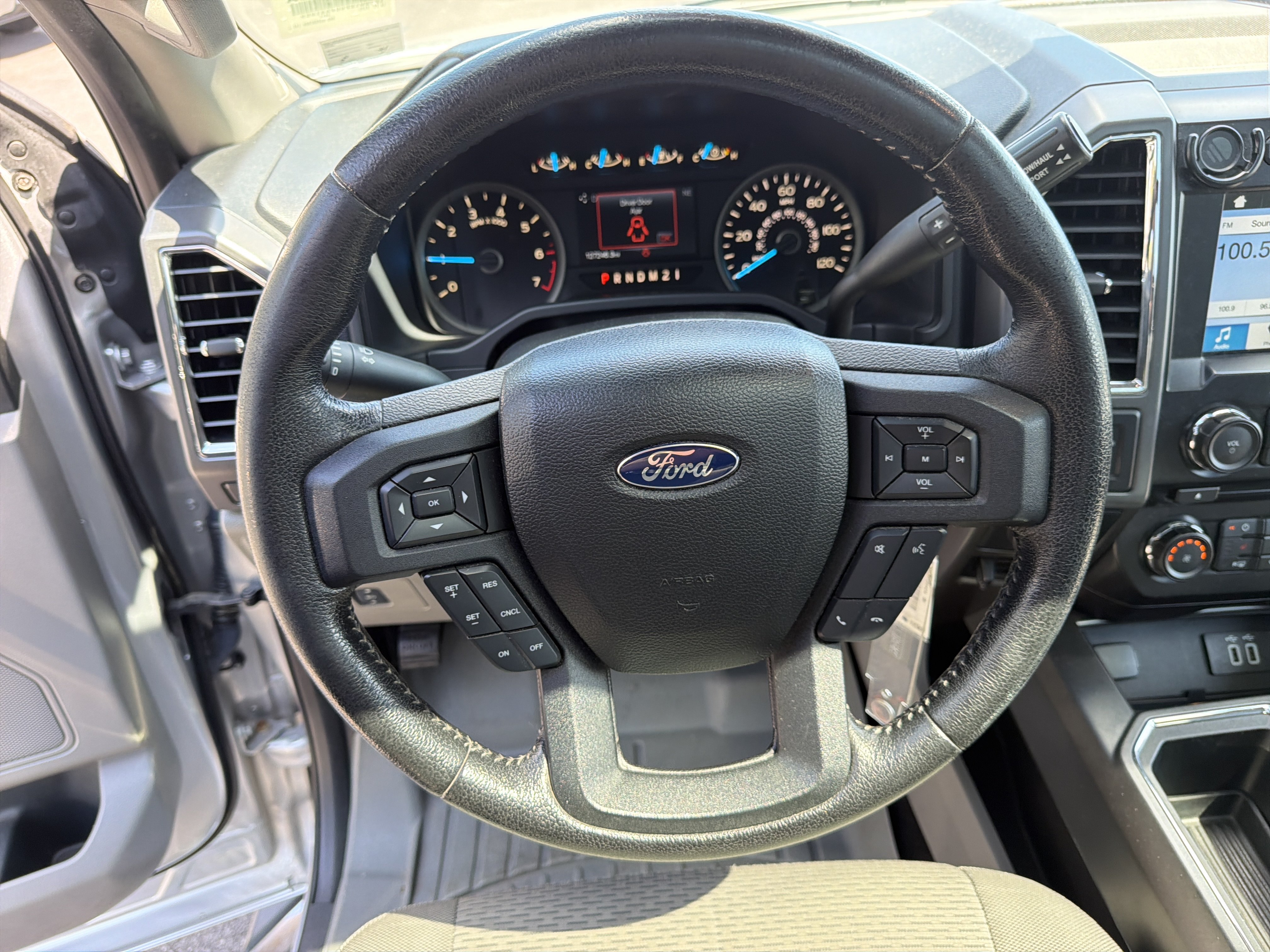 Used 2016 Ford F150 XLT w/ Equipment Group 302A Luxury AWD/4WD image 18