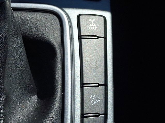 Certified 2025 Kia Seltos LX AWD/4WD image 24