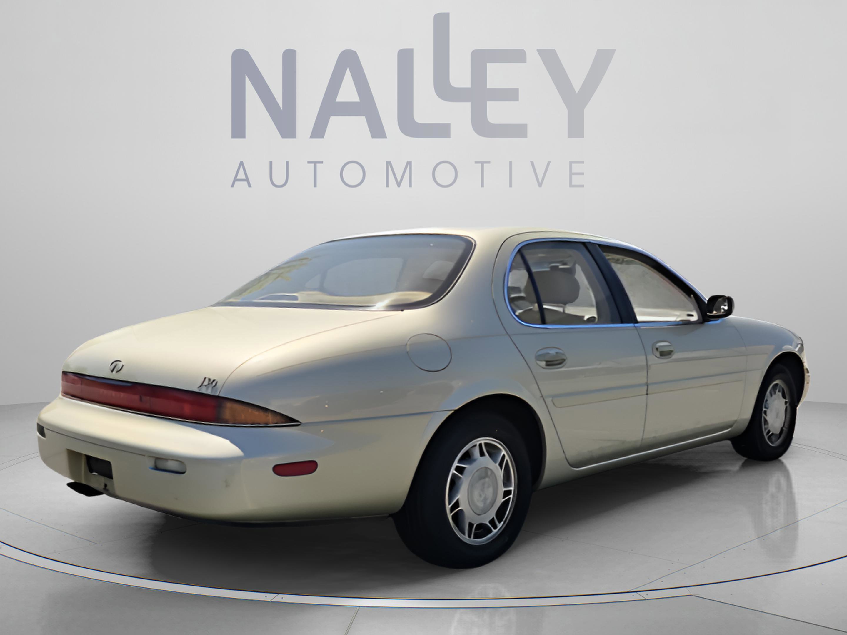 Used 1995 INFINITI J30 image 5