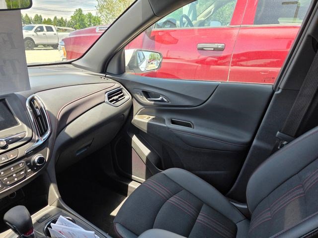 Used 2023 Chevrolet Equinox RS AWD/4WD image 17