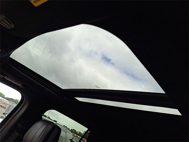 New 2025 Lincoln Navigator L Reserve w/ Jet Appearance Package image 9