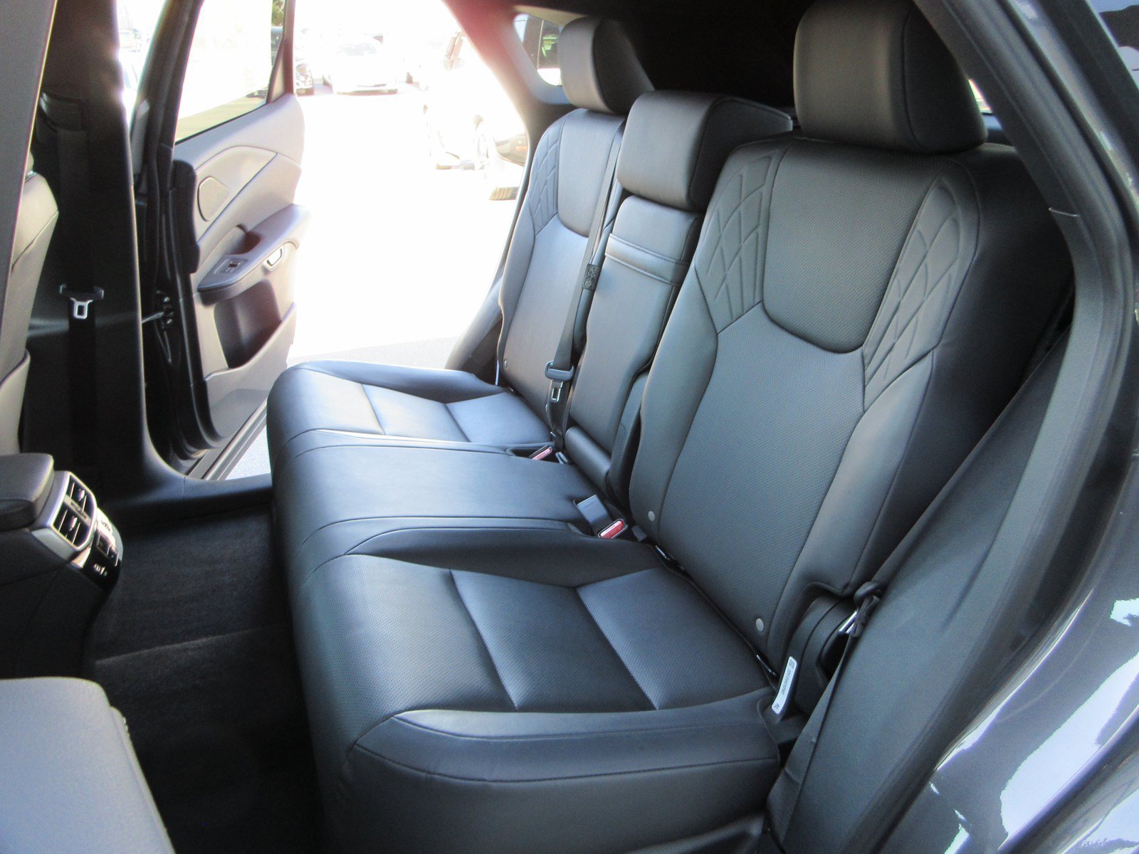 Used 2024 Lexus RX 350h w/ Accessory Package (Z1) AWD/4WD image 22