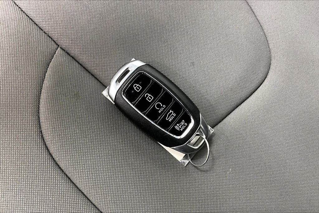 Certified 2023 Hyundai Elantra SEL w/ Preferred Accessory Package FWD image 10